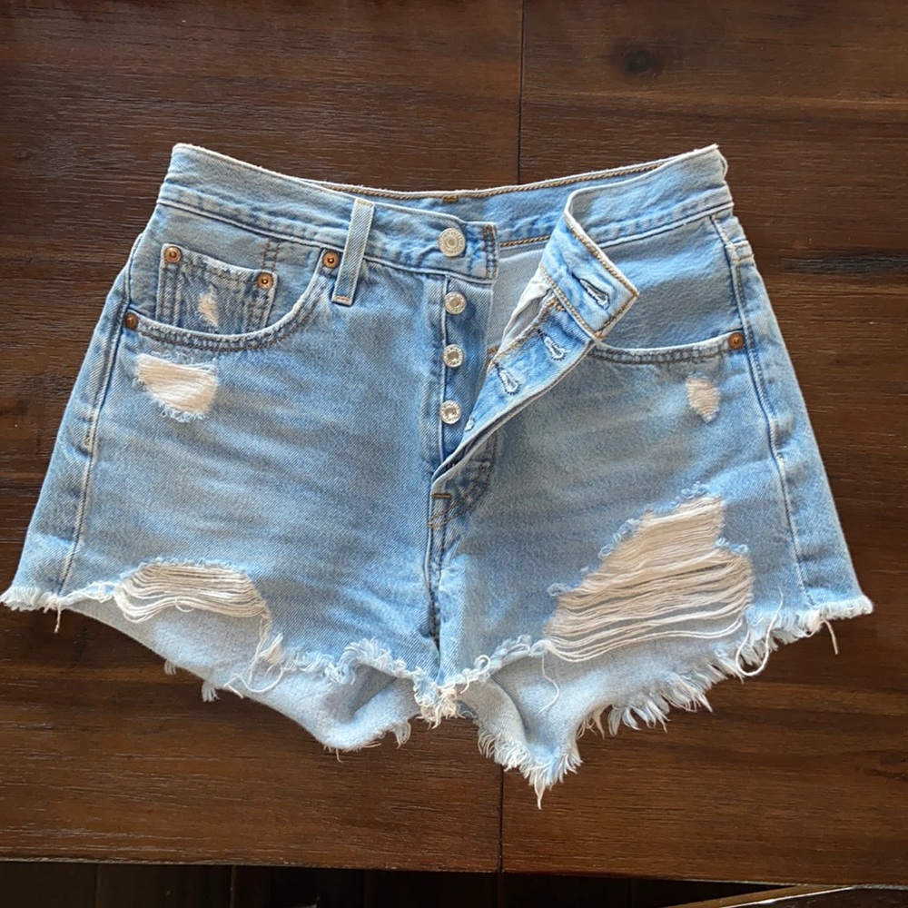 Levi’s 501 Light Washed Women’s Jean Shorts